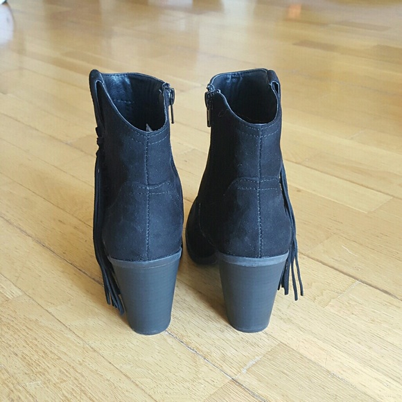 Union Bay Gypsy booties - Picture 5 of 8